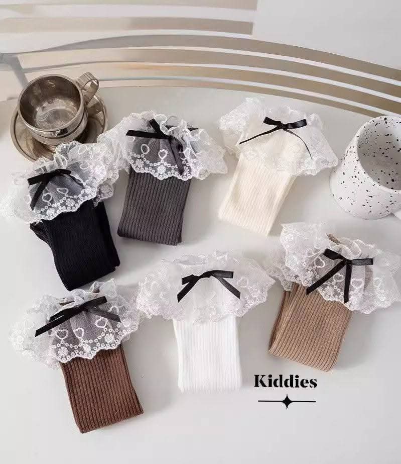 Fairytale Lace Socks