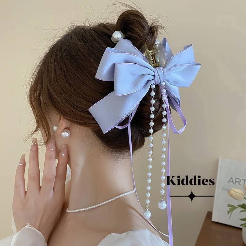 Pearl bow punch clip