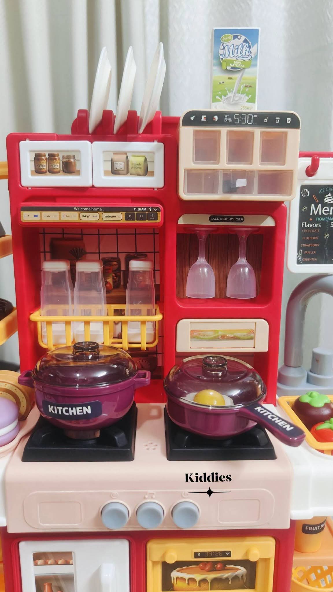 Mini Red kitchen