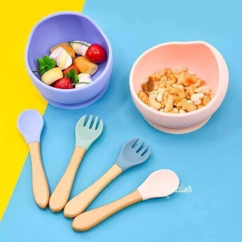 Silicone Baby Feeding Set (Bowl + Bib)