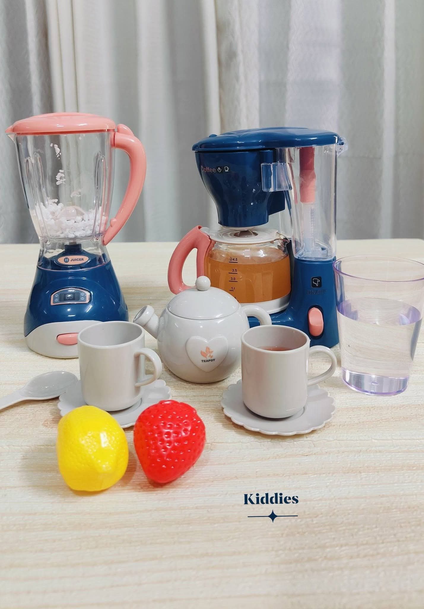Realistic Appliance set.