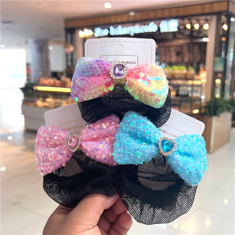 Sequence bow net bun